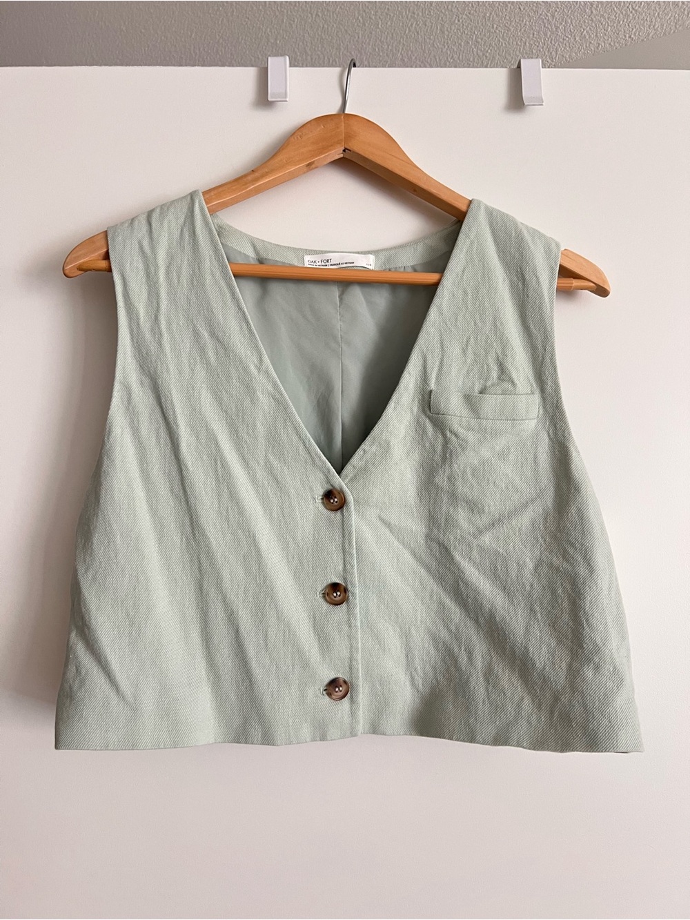 OAK + FORT Mint Green Button-Front Crop Vest